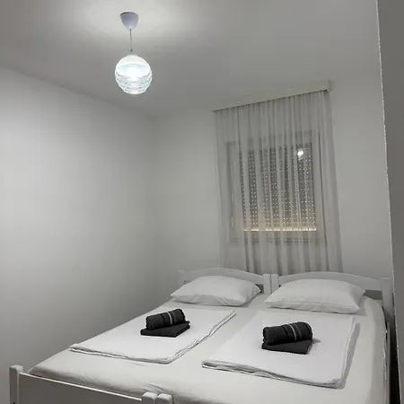 Estelle Apartment